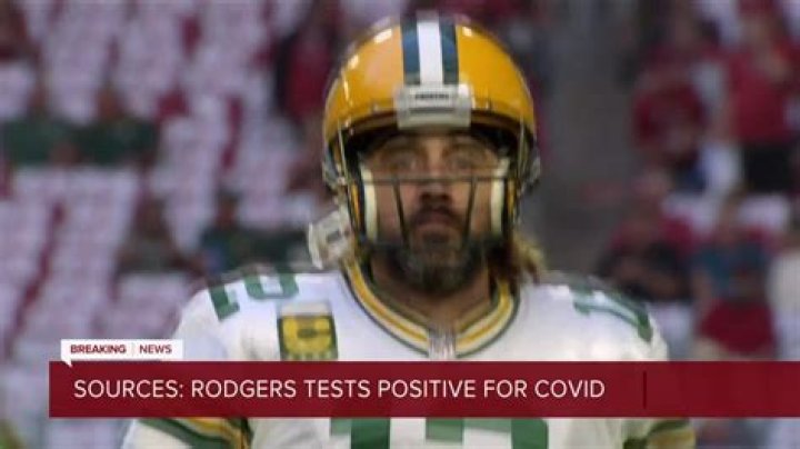 Aaron Rodgers tests positive for COVID