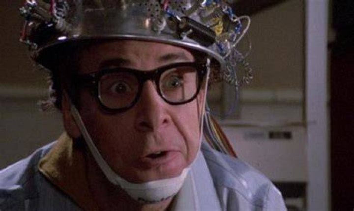 Actor Rick Moranis randomly attacked in New York (see video)