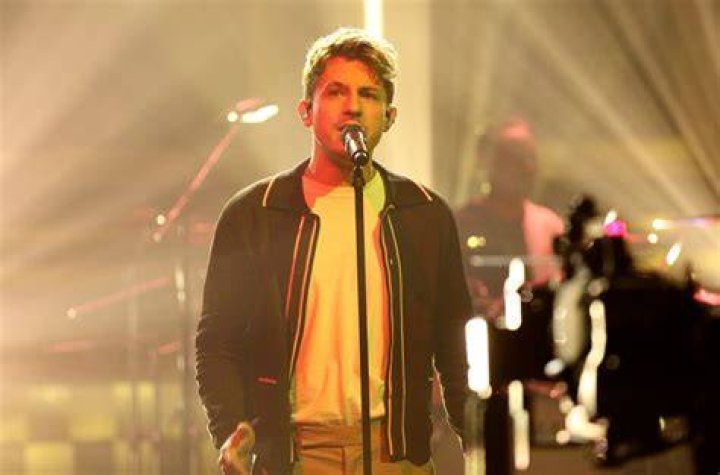Charlie Puth is mourning the loss of his dog Brady (c) Instagram/CharliePuth