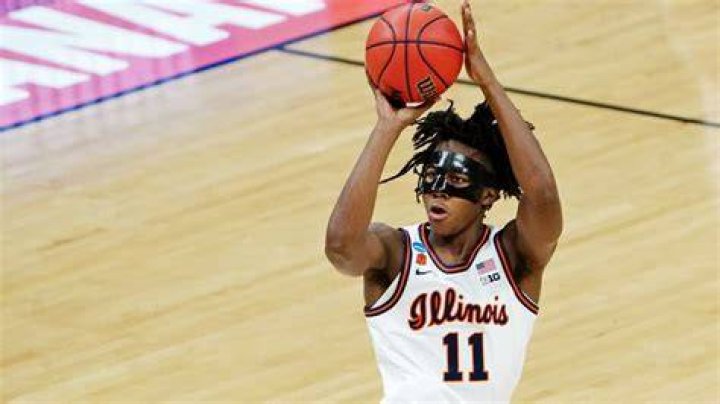 Chicago Bulls select Illinois' Ayo Dosunmu with 38th pick in draft
