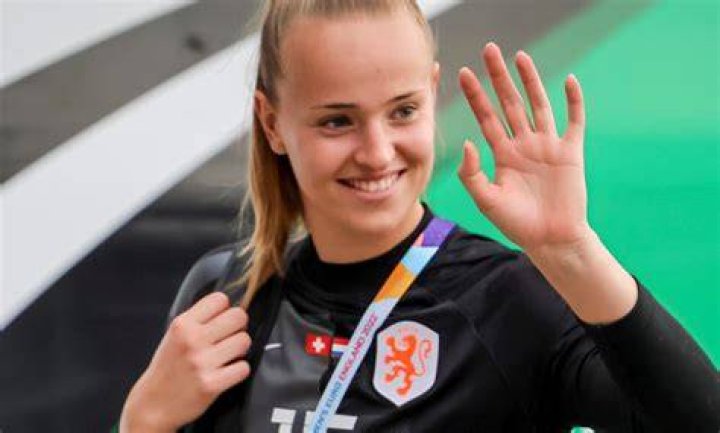 Daphne Van Domselaar Net Worth in 2023 How Rich is She Now?