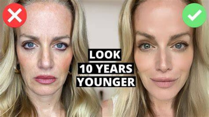 Does smiling really make you look younger?