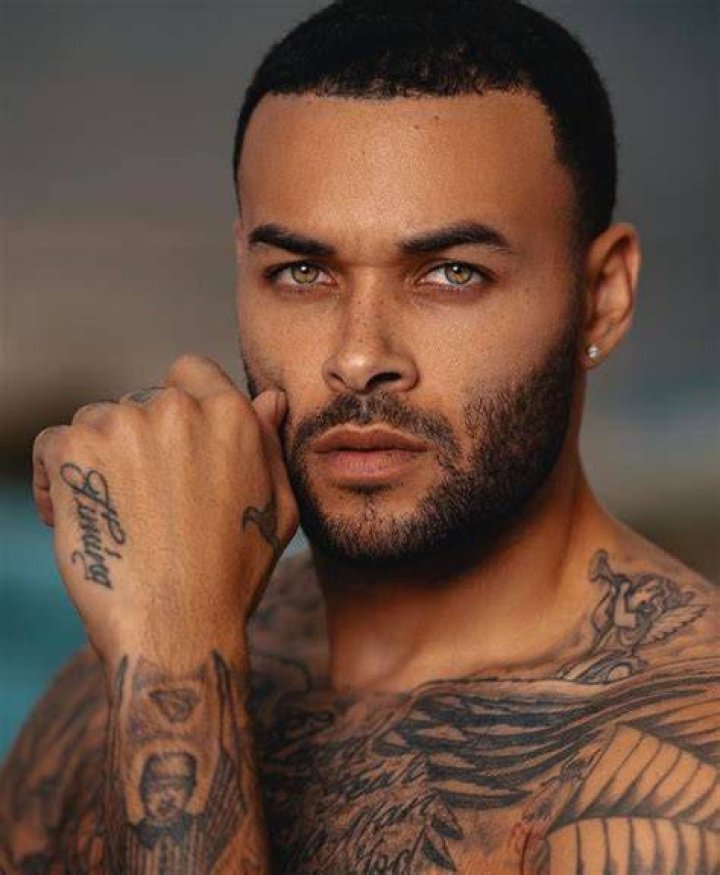 Don Benjamin tattoos.