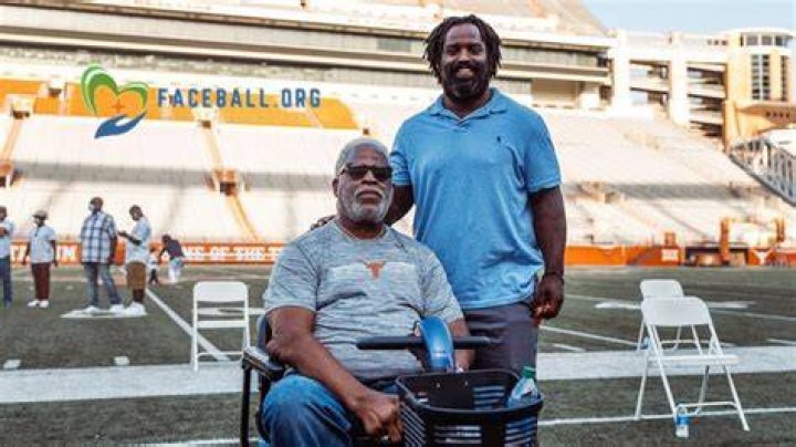 Earl Campbell Net Worth in 2023 How Rich is He Now?
