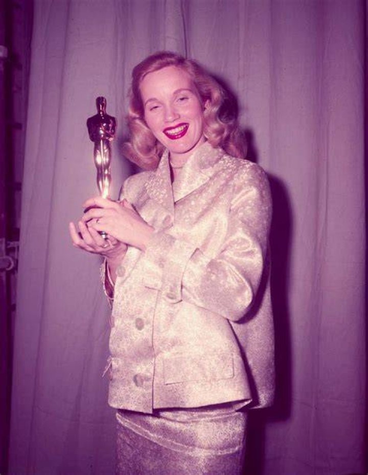 Eva Marie SaintAnnex