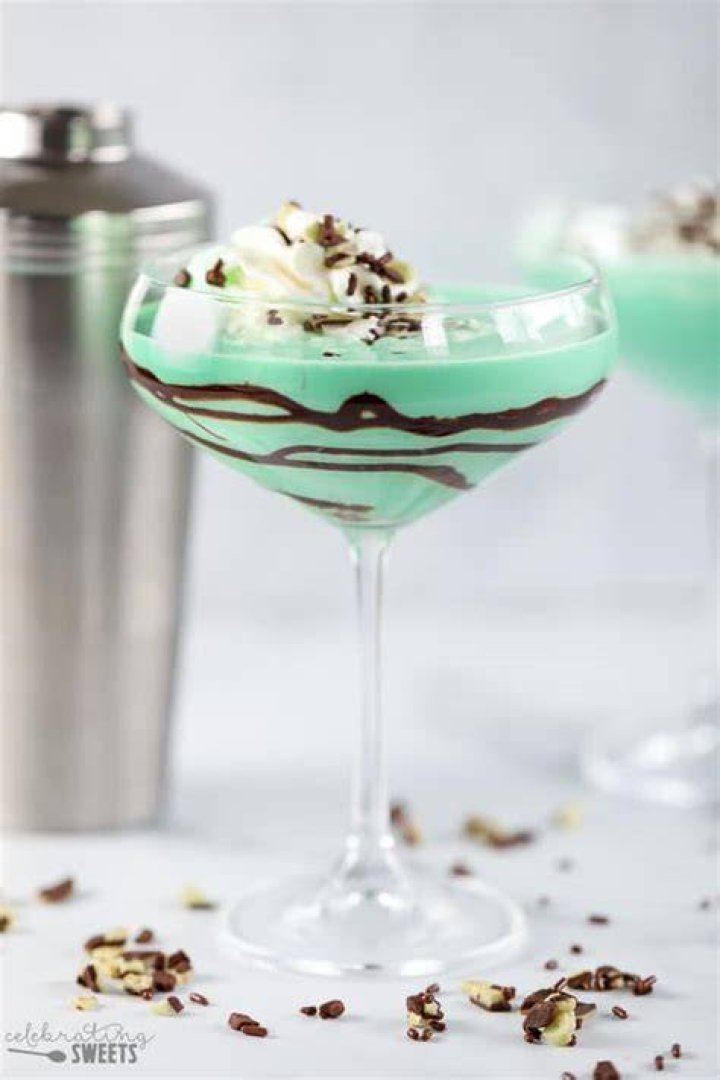 Grasshopper Drink - Celebrating Sweets