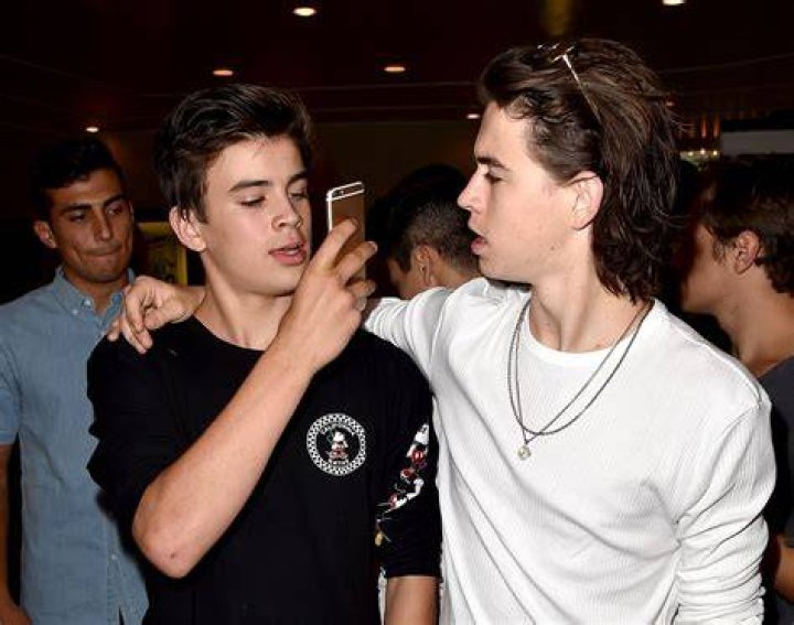 Hayes Grier with siblings and mom Hayes Grier with siblings and mom