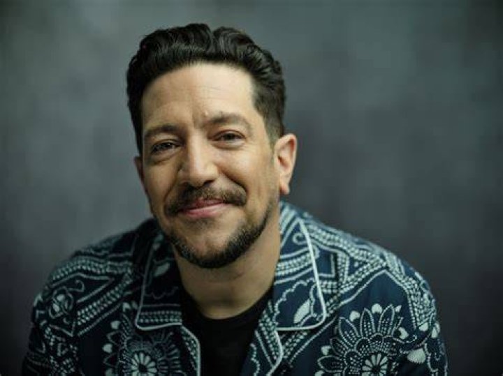 Image of Sal Vulcano is currently single, unmarried and not gay