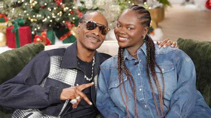 Inside Snoop Dogg's Close Relationship With His Mother