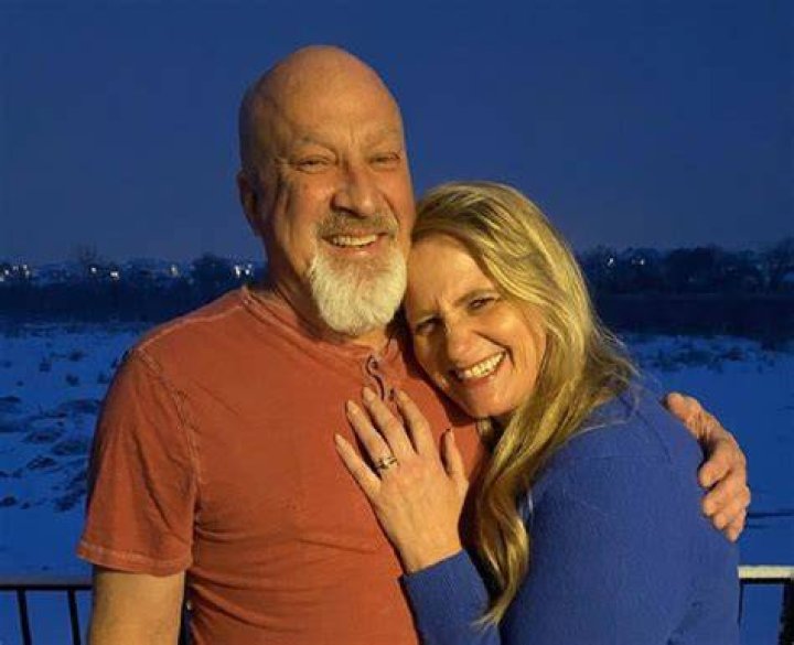 Is Janelle Brown Dating Anyone in 2023?