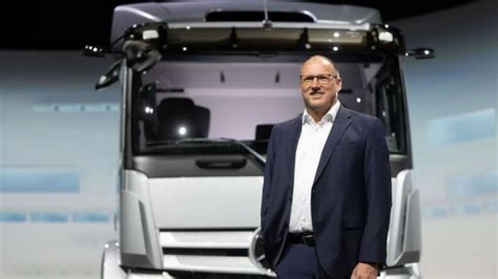Jochen Goetz ist tot: Daimler Trucks-Vorstand stirbt bei "tragischem Unglücksfall"