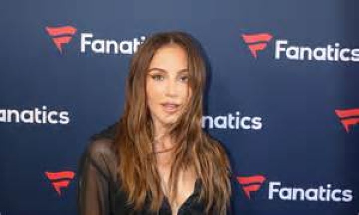 Kay Adams Physical Traits Kay Adams Physical Traits