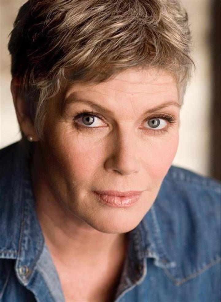 Kelly McGillis Celebrity biography, zodiac sign and famous quotes