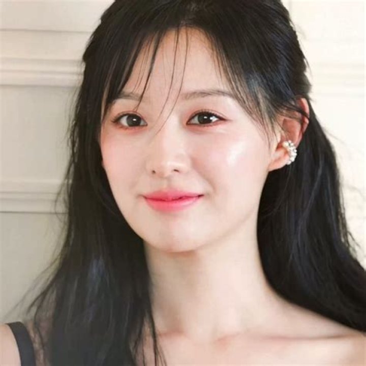 Kim Ji-Won wife Kim Ji-Won wife