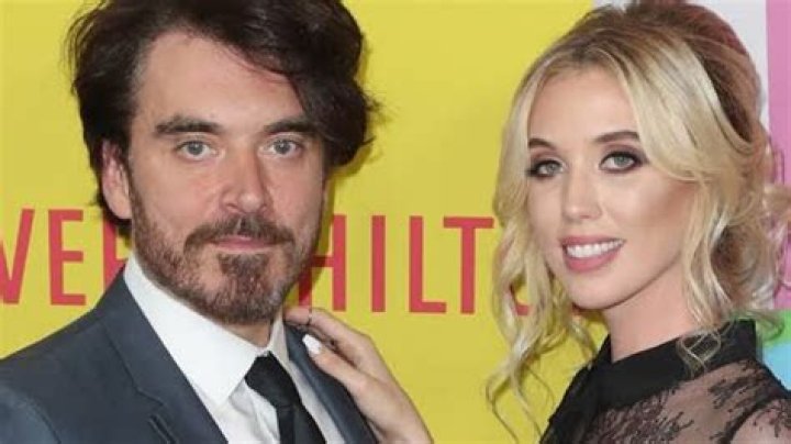 laura clery divorce