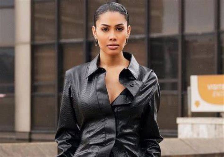 Leyna Bloom Net Worth in 2023 How Rich is She Now?