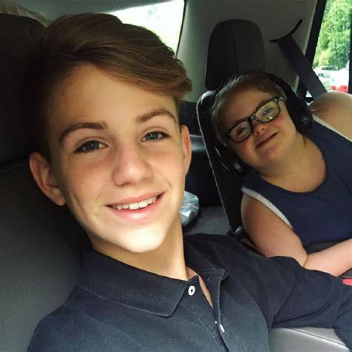 MattyBRaps with sister Sarah Grace Morris MattyBRaps with sister Sarah Grace Morris