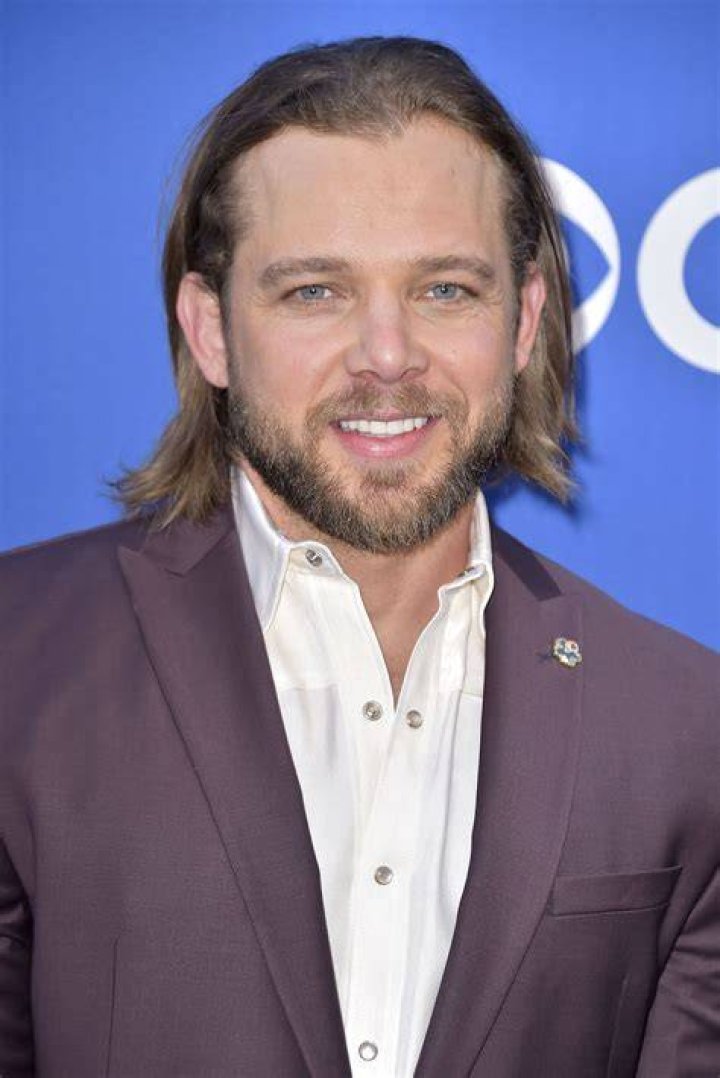 Max Thieriot stands at the height of 5 feet 11 inches. 