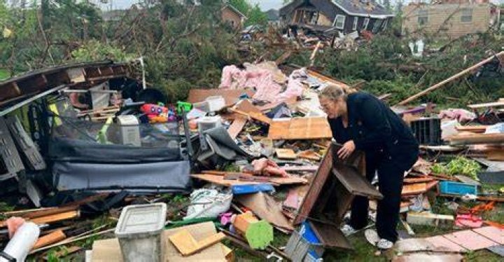 Michigan Police Report 2 Deaths From Tornado