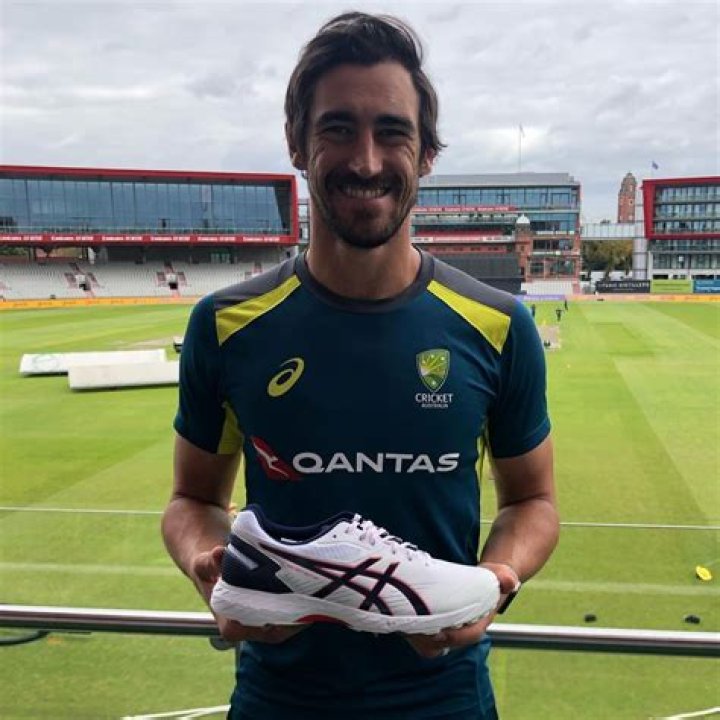 Mitchell Starc Net Worth in 2023 How Rich is He Now?