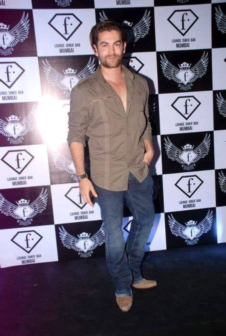 Neil Nitin Mukesh Height How Tall is Neil Nitin Mukesh ?