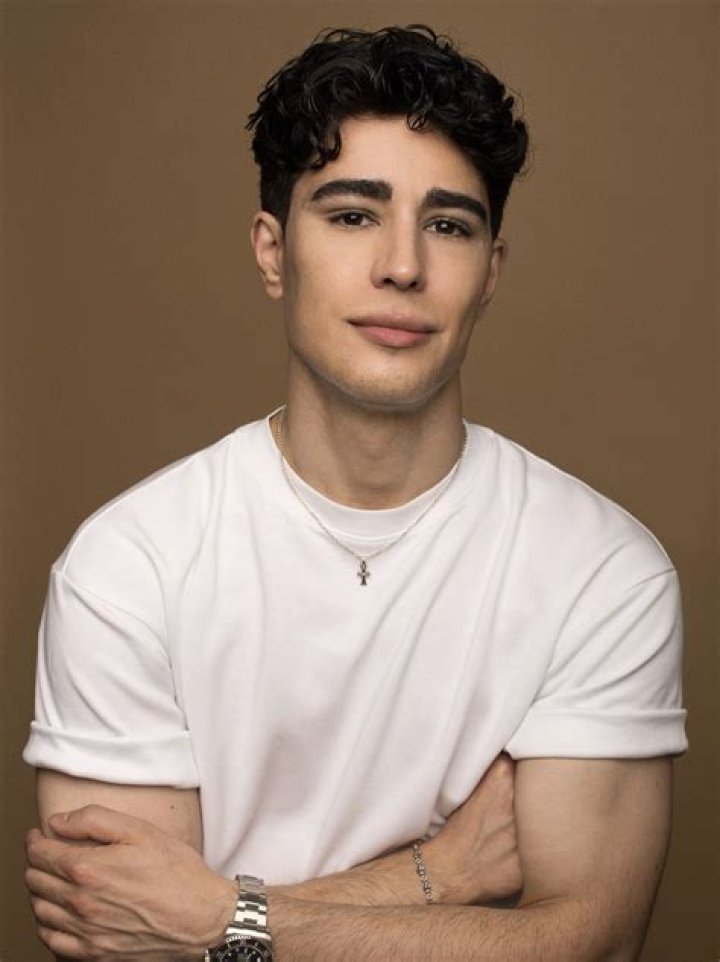 Omid Scobie Isn't Afraid to &ldquo;Burn Bridges&rdquo; With His New Royal ...