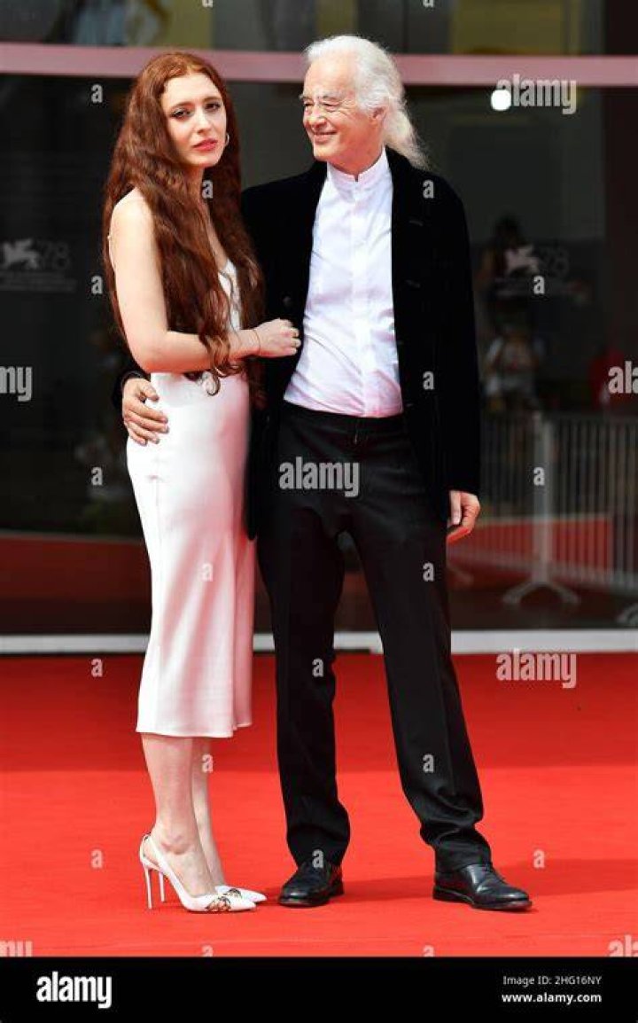 Scarlett Sabet is in a relationship with Jimmy Page.