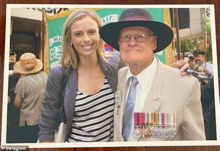 Sylvia Jeffreys and Delta Goodrem lead Anzac Day tributes