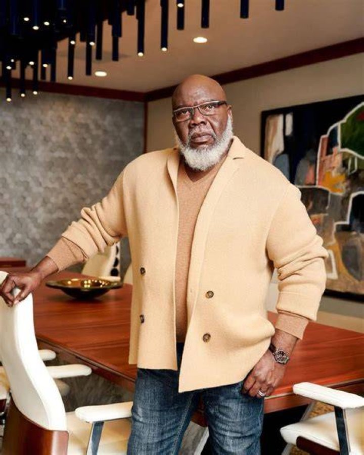 T. D. Jakes Net Worth in 2023 How Rich is He Now?