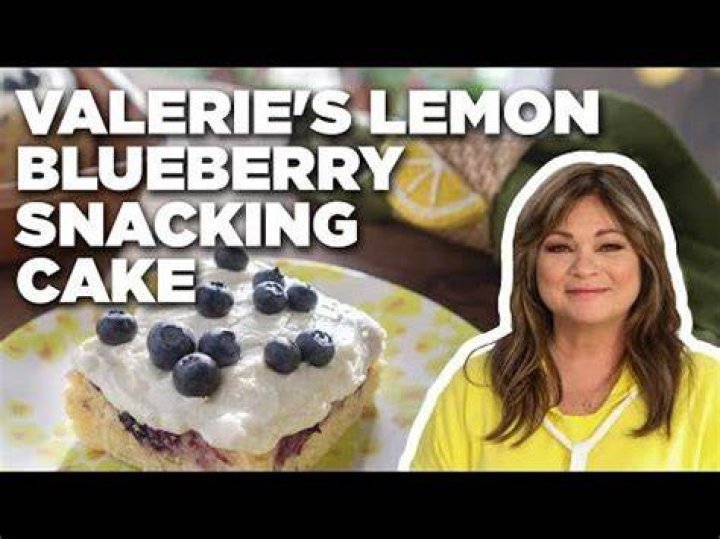 Valerie Bertinelli Lemon Blueberry Snacking Cake Is the Perfectly Portable Dessert