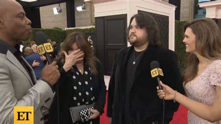 Valerie breaks down over Wolf 'making Grammys' 2 years after dad's death