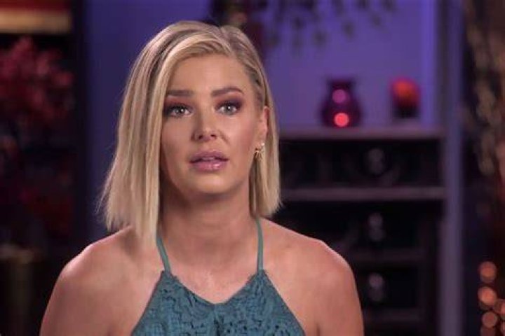 Vanderpump Rules Ariana Madix Kisses Dayna Kathan at Coachella