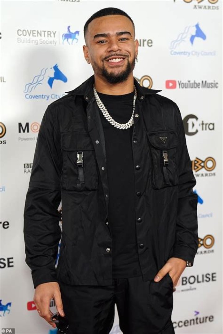 Wes Nelson has opened the doors to his London home for MTV