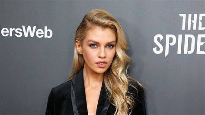 Who has Stella Maxwell dated? Boyfriend List, Dating History