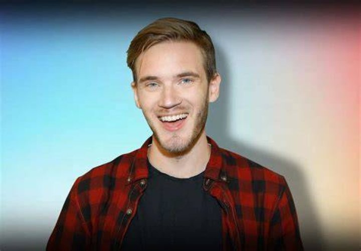 Who is PewDiePie? (Age, Height, Birthday, Net Worth)